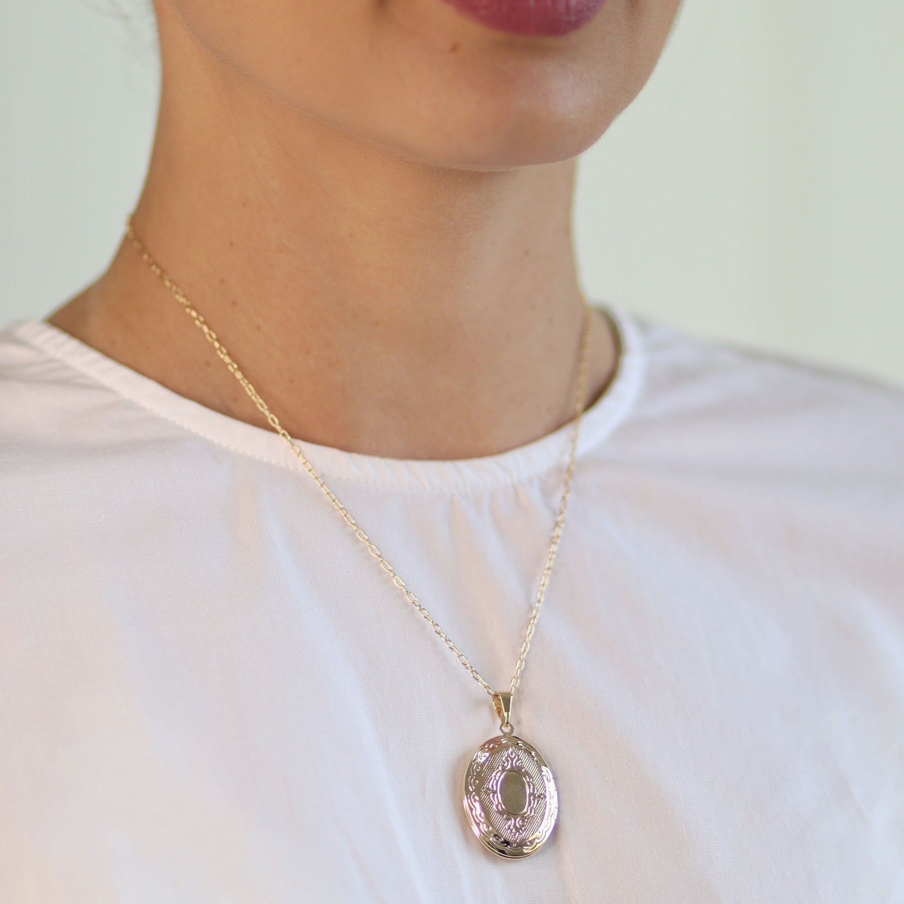 Vintage Oval Locket Necklace Etched Leaf Scroll Gold Plated